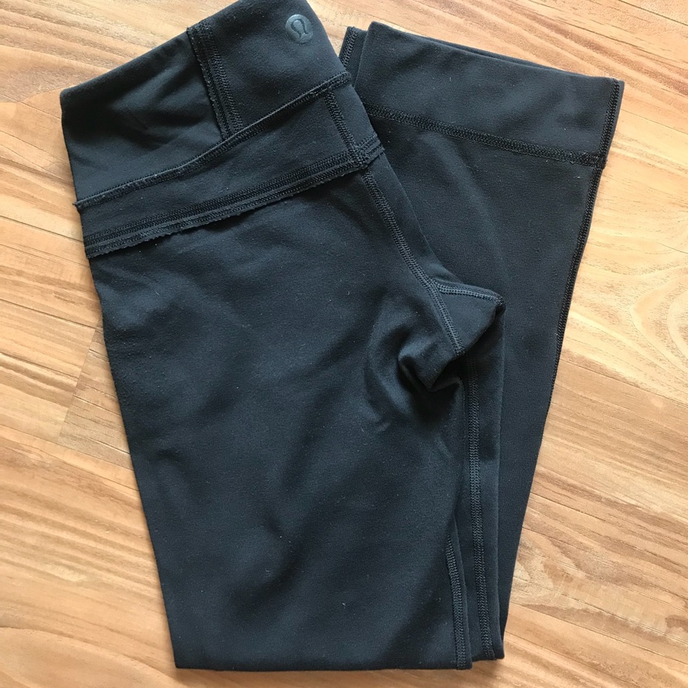 Lulu lemon black crop 2